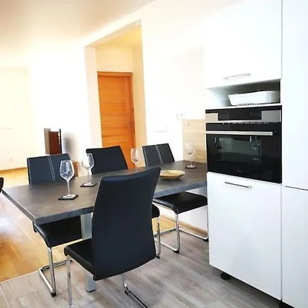 펜션 Greenliving Haus, 82qm Ferienhaus 분시델