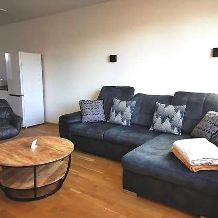 Greenliving Haus, 82qm Ferienhaus * 분시델